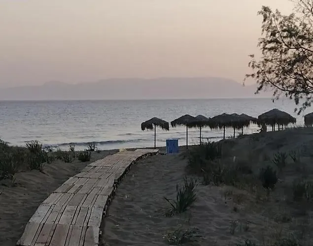 Sun And Sea 2 Lakonias דירה Elíka